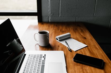 priscilla-du-preez-OEdkPaxYMXU-unsplash.jpg property management education